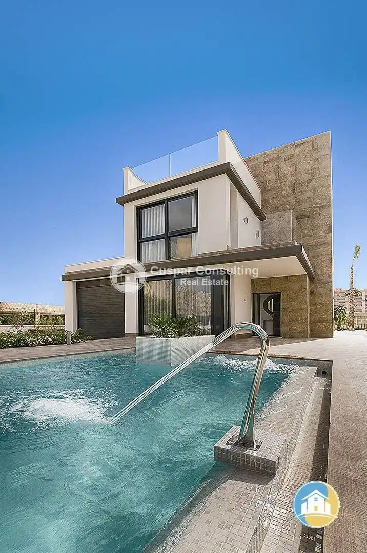 Villa avec piscine à vendre à Orihuela Costa