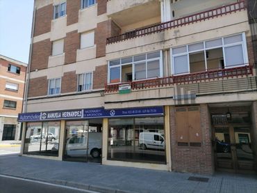Appartamento con balcone in vendita a Calle SANTA CLARA 108