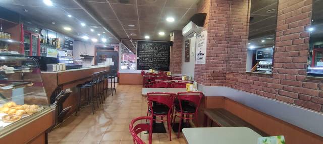 Local comercial en Alquiler en Paseo de la Muntanya en Font Verda