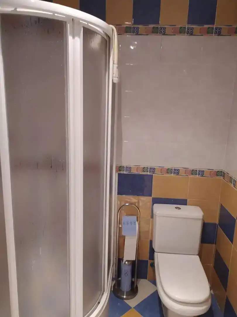 Bany de Dúplex de lloguer en Badajoz Capital amb Aire condicionat i Balcó