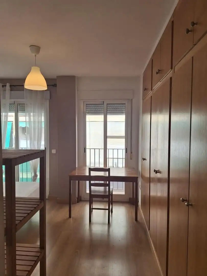 Habitación de Piso de alquiler en Murcia con Aire acondicionado y Amueblado