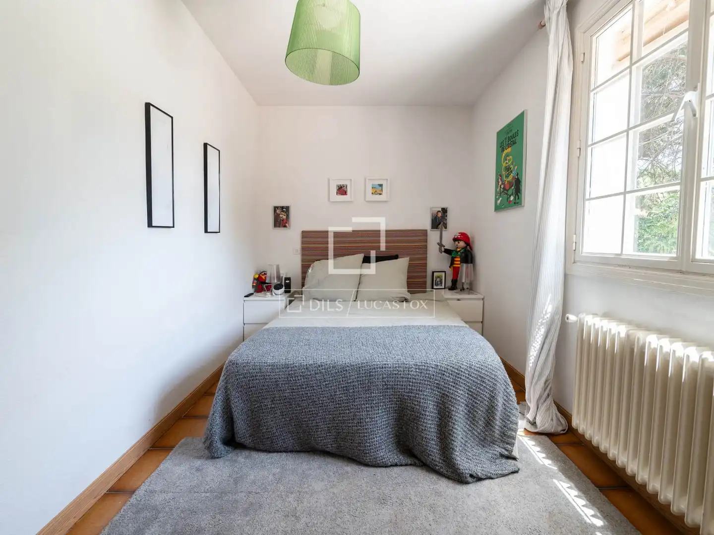 Dormitori de Casa o xalet en venda en San Martín de Valdeiglesias amb Aire condicionat, Jardí privat i Terrassa