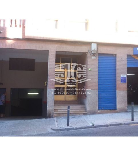 Foto 2 de Garatge de lloguer a Calle Berenguer IV, Centre, Tortosa