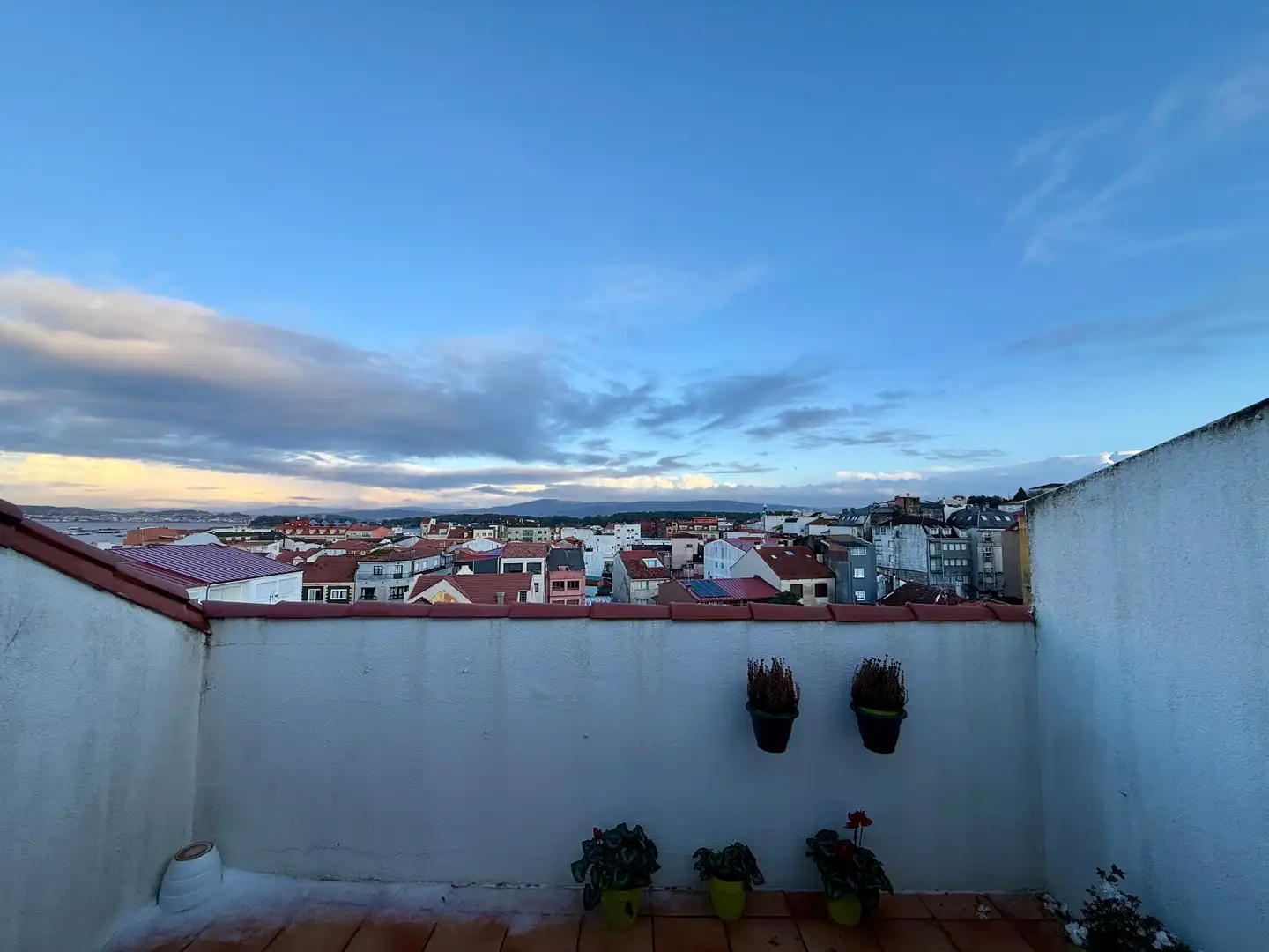 Exterior view of Attic for sale in O Grove    with Terrace, Storage room and Furnished