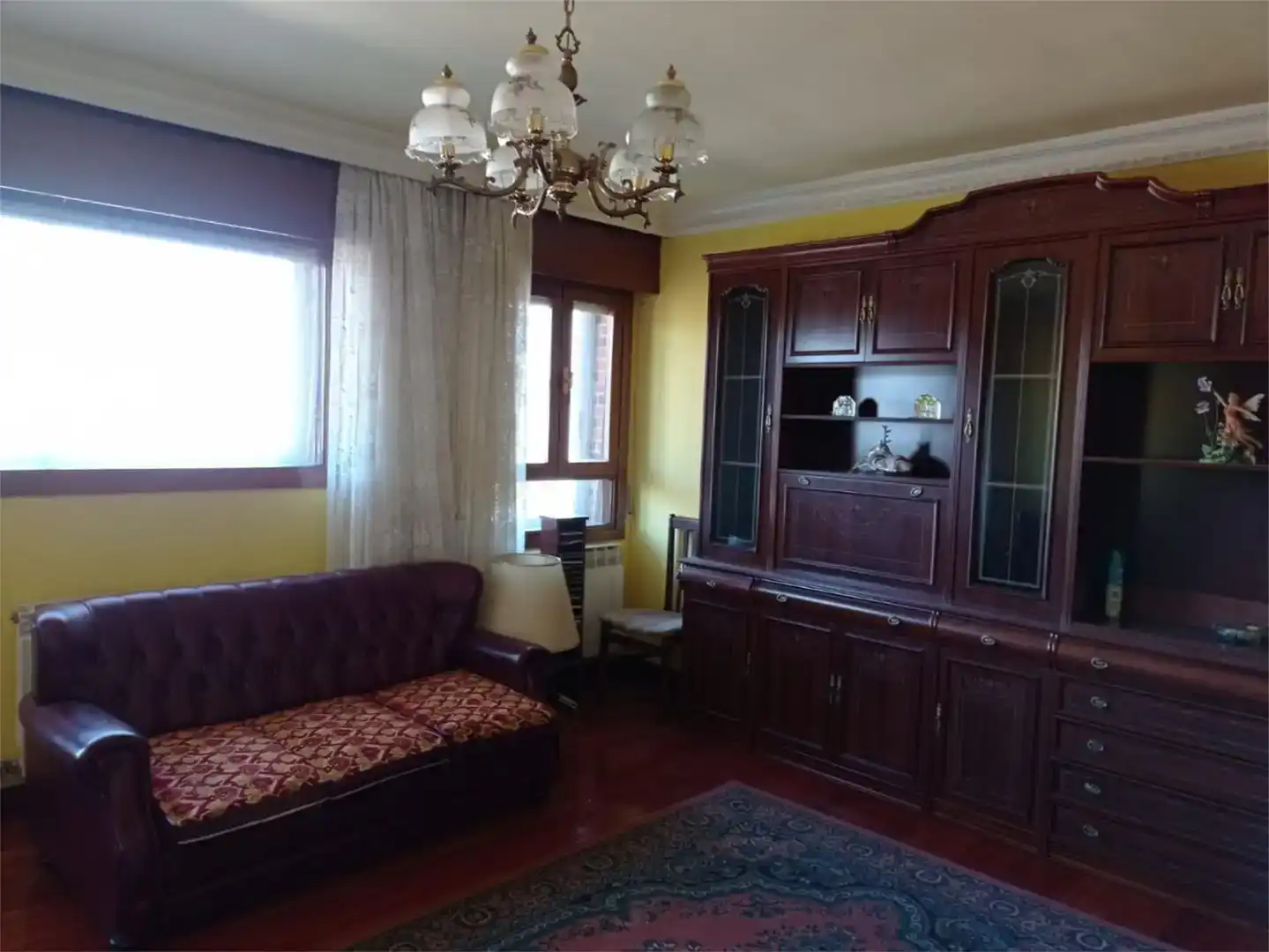 Sala d'estar de Pis en venda en Merindad de Montija amb Jardí privat, Traster i Forn