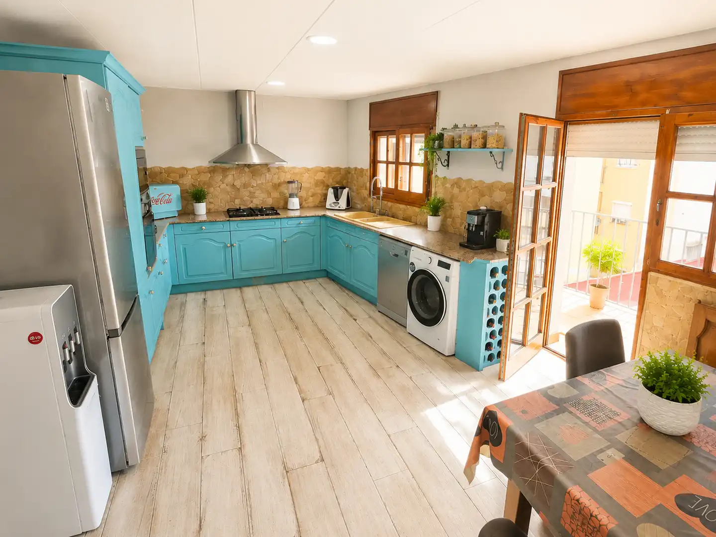 Kitchen of Duplexes for sale in Santa Coloma de Gramenet  with Air Conditioner, Heating and Parquet flooring