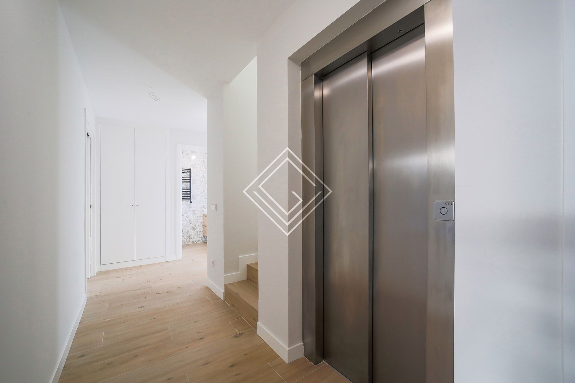 Single-family semi-detached for sale in  Madrid Capital  with Air Conditioner, Heating and Terrace