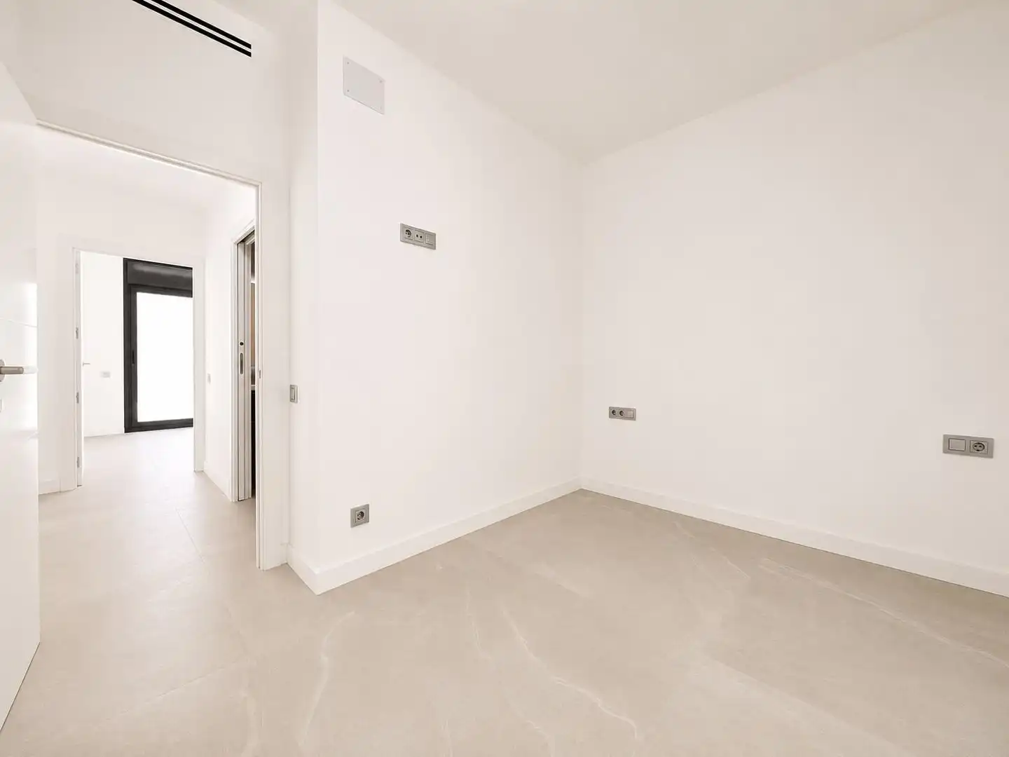 Erdgeschoss zum Verkauf in Mollet del Vallès mit Klimaanlage, Heizung und Terrasse