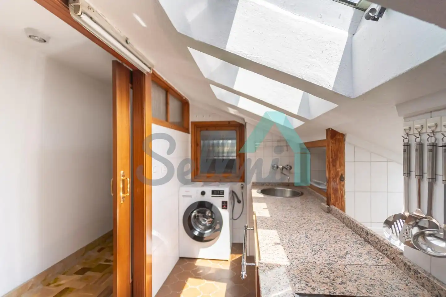 Kitchen of Flat for rent in Oviedo   with Heating, Parquet flooring and Furnished