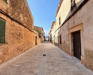 Vista exterior de Àtic en venda en Santa María del Camí amb Aire condicionat i Terrassa