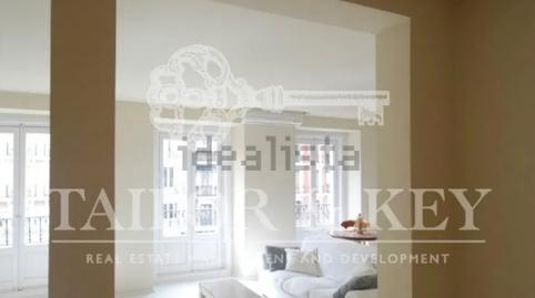 Photo 2 of Flat to rent in Calle de Fuencarral, 116, Trafalgar,  Madrid Capital