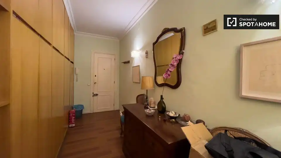 Piso con terraza en alquiler en Ciutat Vella, imagen 4