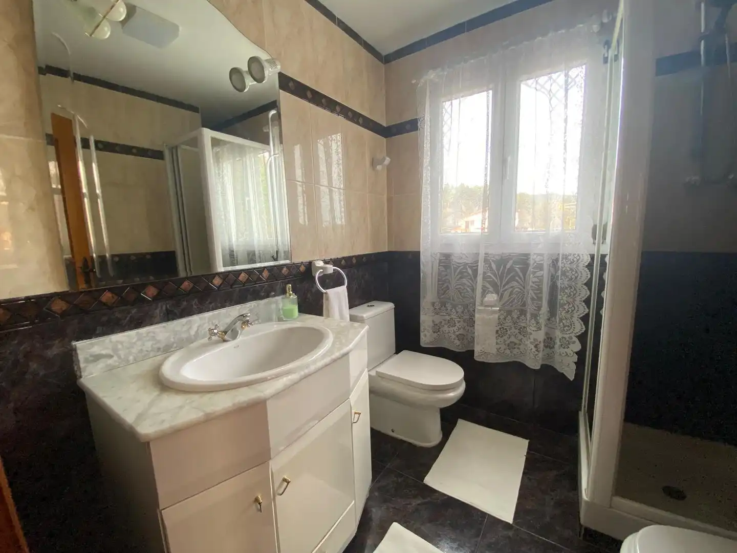 Casa con terraza en venta en Barrio Sámano, imagen 85