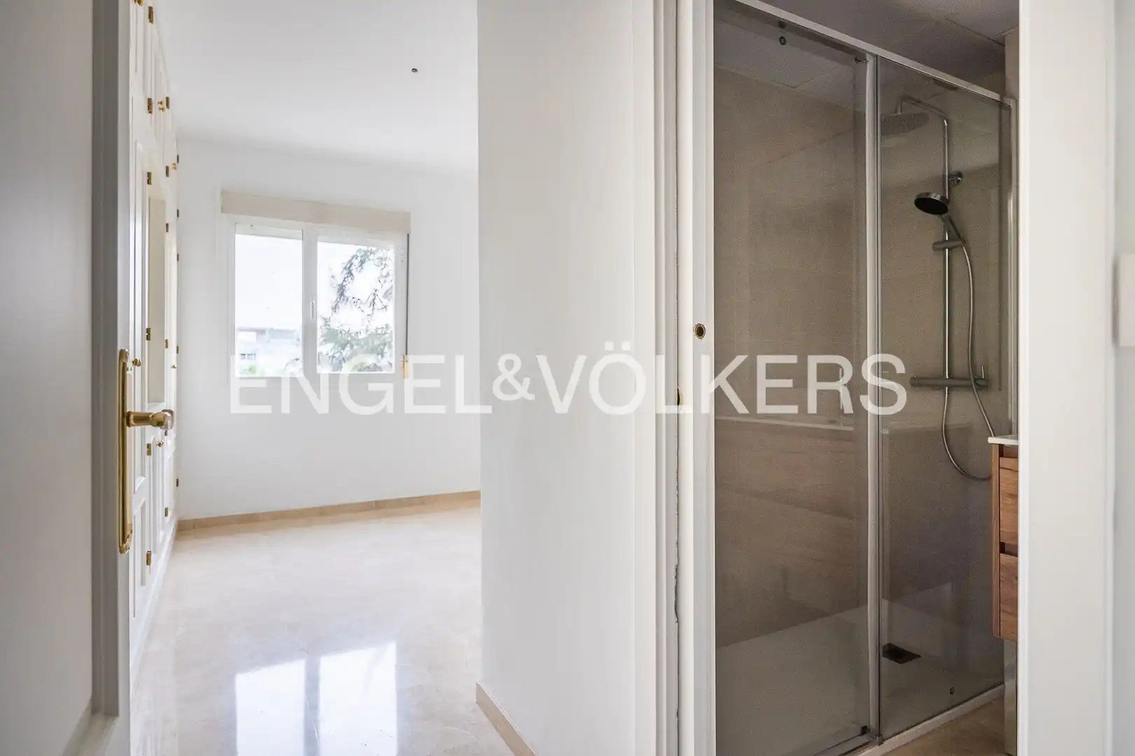 Piso de alquiler en Sevilla con Aire acondicionado, Calefacción y Piscina