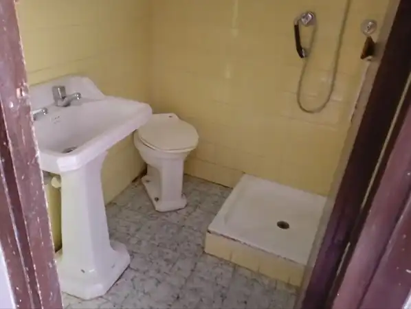 Baño de Casa adosada en venta en Baños de Rioja