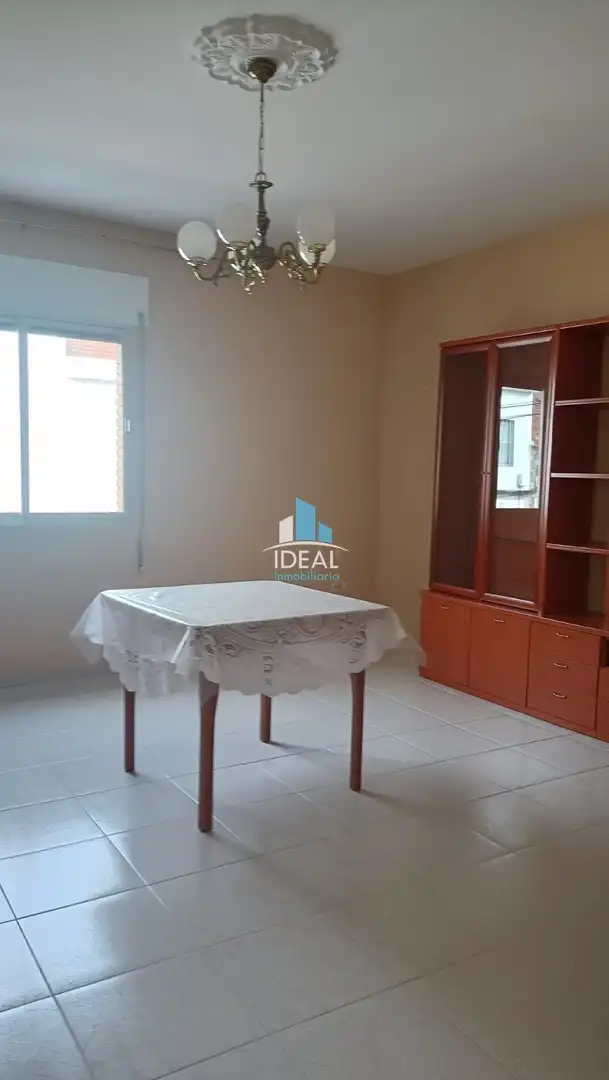 Menjador de Casa o xalet en venda en La Haba  amb Aire condicionat, Traster i Moblat