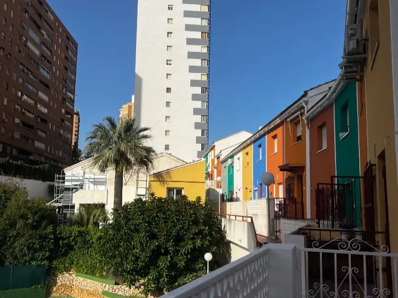 Bungalow amb piscina en venda a Calle Infiesto 2, imagen 2