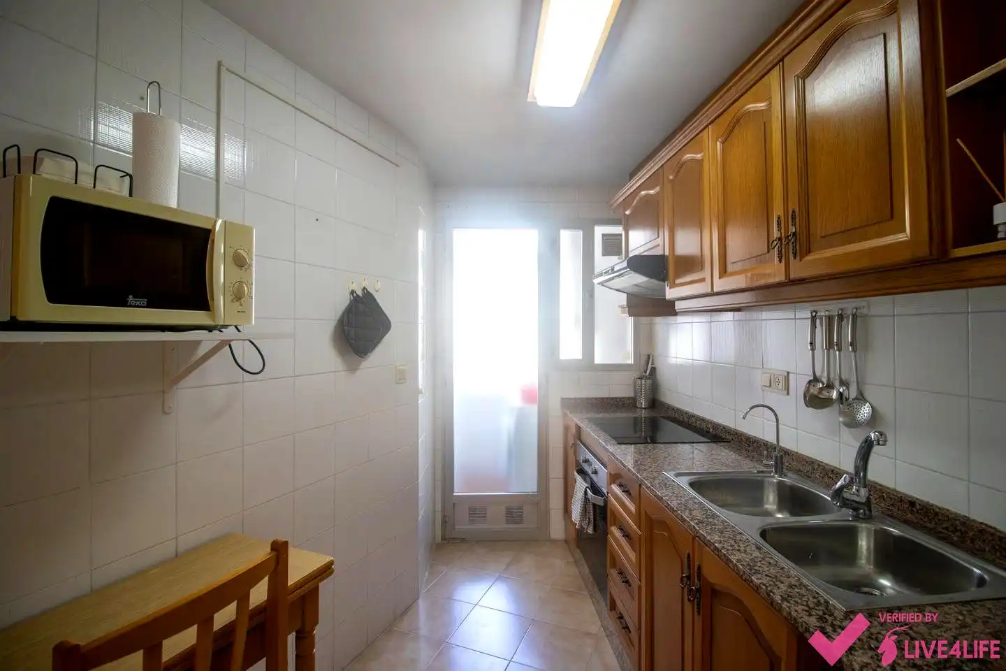 Kitchen of Flat for share in Valencia  with Air Conditioner and Furnished