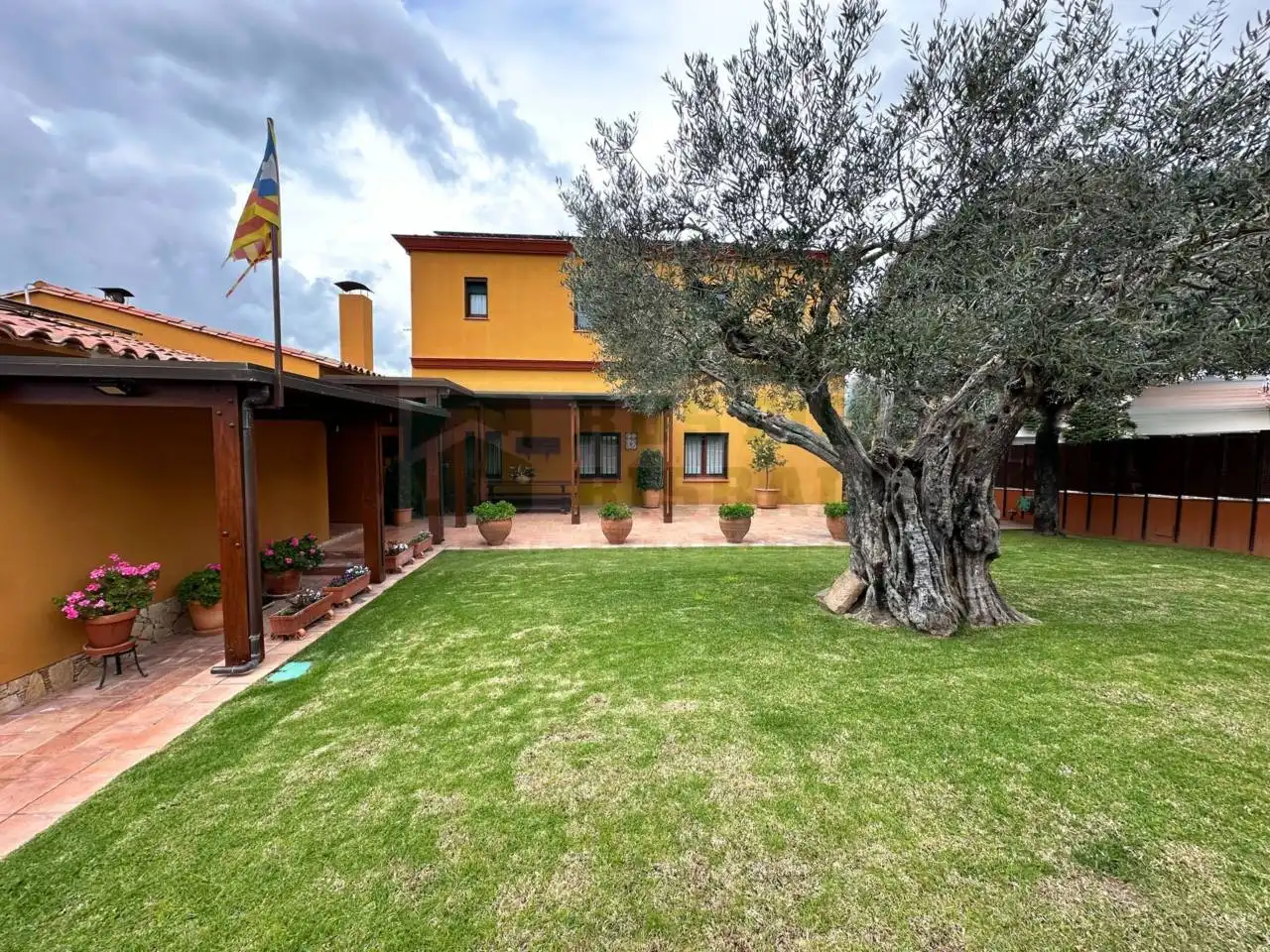 Vista exterior de Casa o xalet en venda en Forallac amb Aire condicionat, Calefacció i Jardí privat