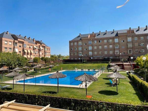 Piso en Alquiler en Golf - El Carralero