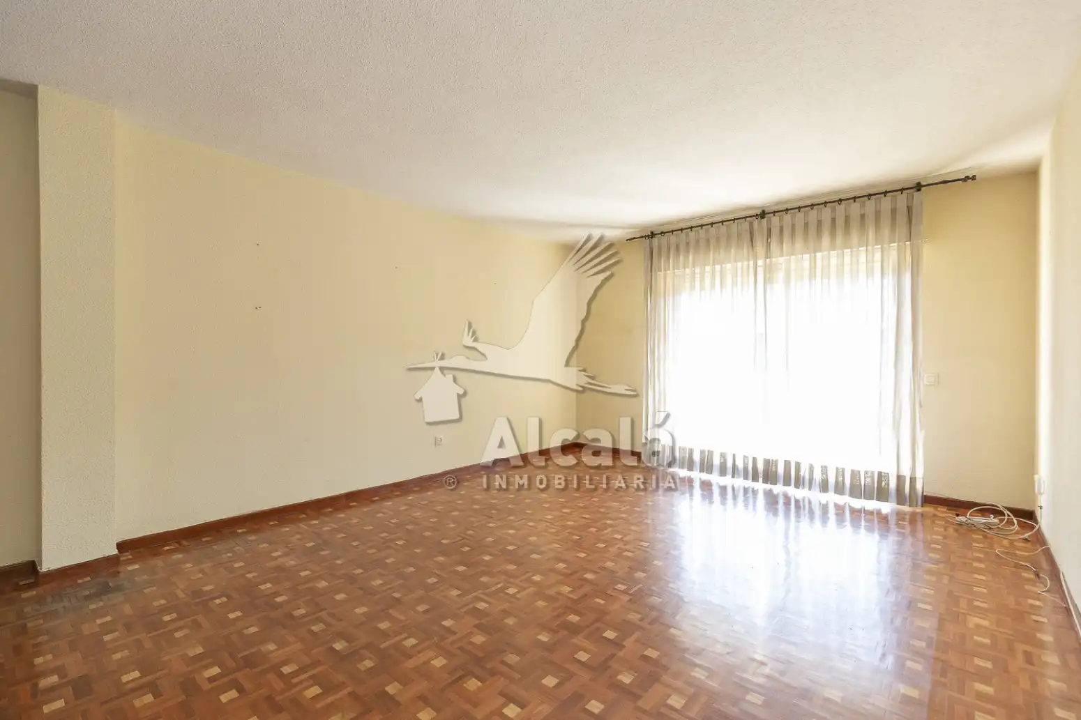 Habitación de Piso en venta en Alcalá de Henares con Calefacción, Parquet y Terraza