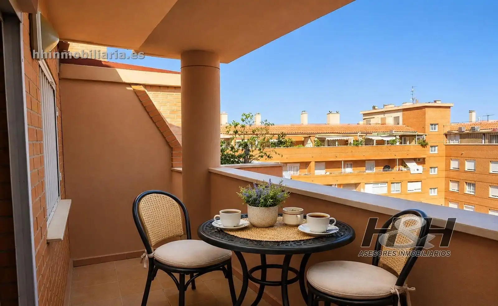 Terraza de Ático en venta en Burjassot con Aire acondicionado, Calefacción y Balcón