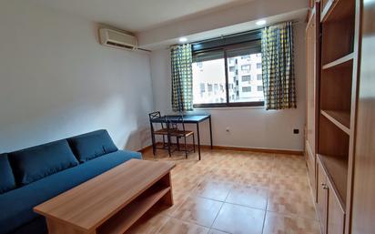 Bedroom of Study to rent in  Madrid Capital  with Air Conditioner, Furnished and Washing machine