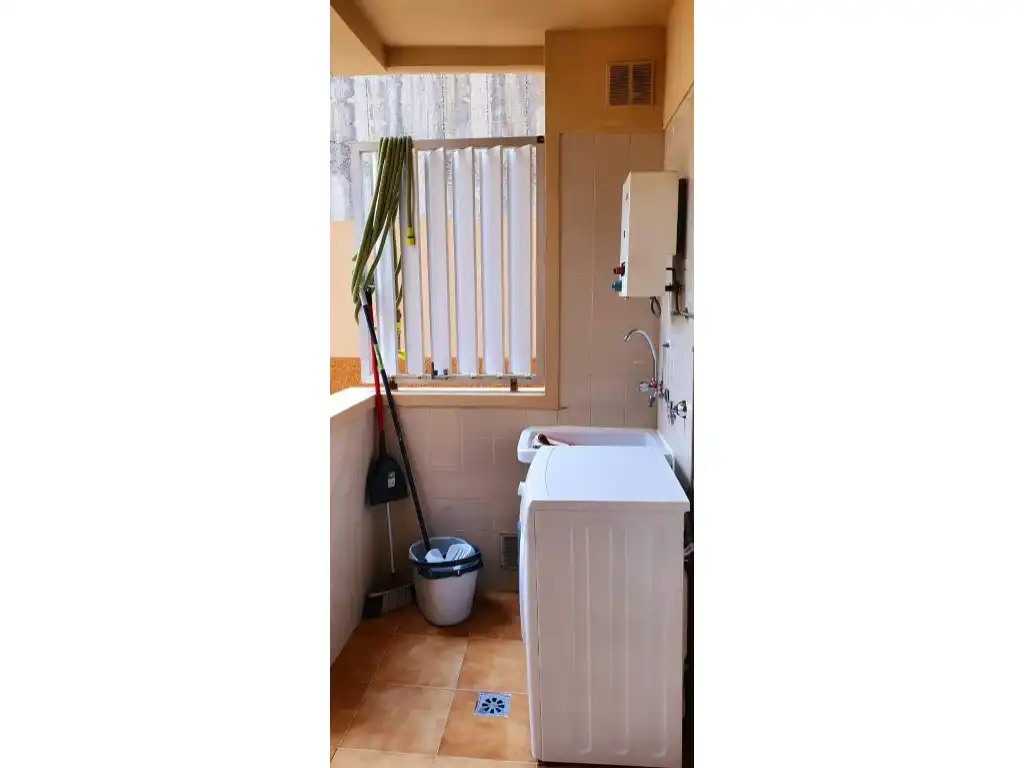 Baño de Piso en venta en El Rosario con Terraza y Piscina