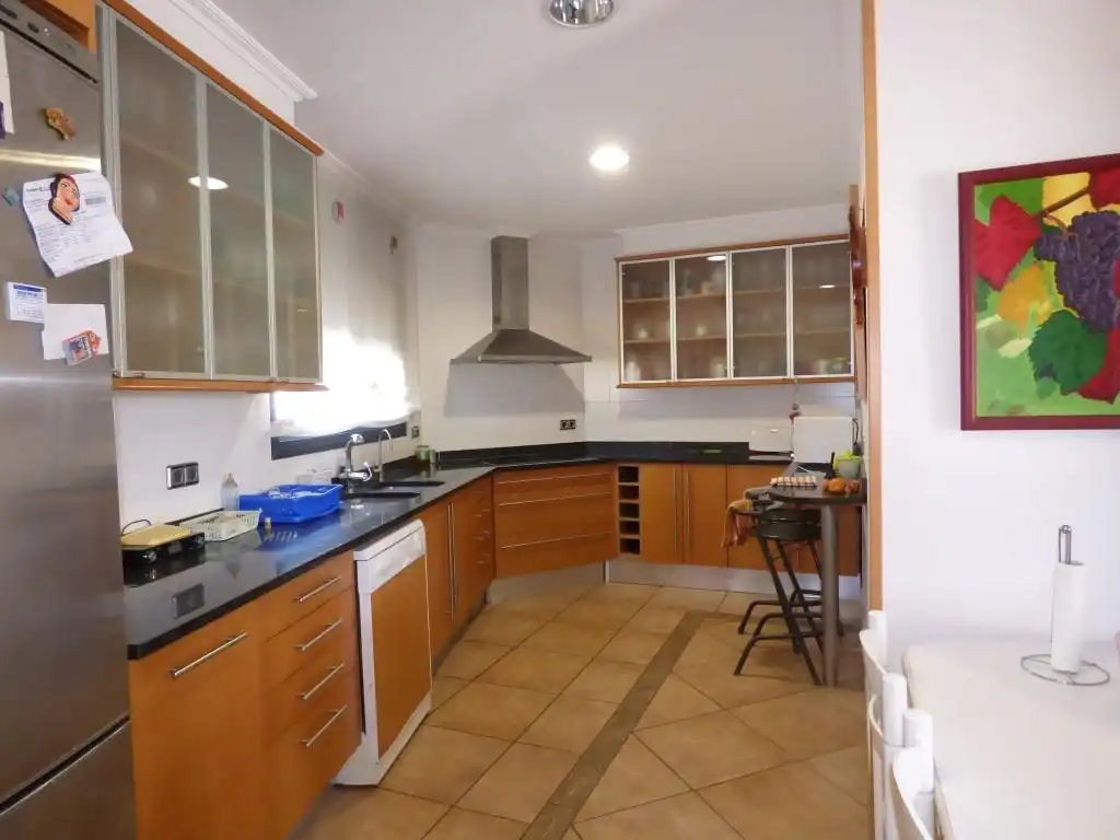 Cuina de Casa o xalet en venda en Vilafant amb Aire condicionat, Jardí privat i Terrassa