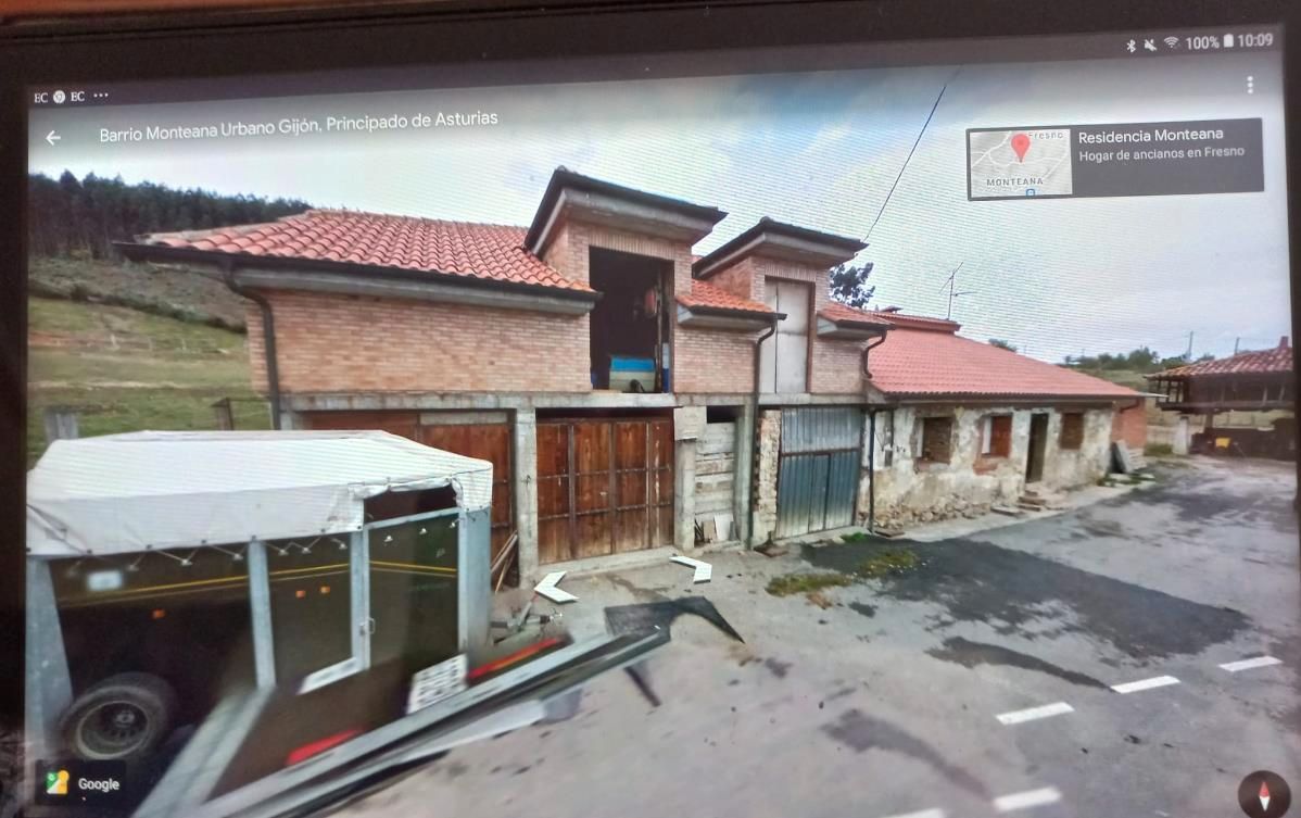 Exterior view of House or chalet for sale in Gijón   with Heating, Private garden and Storage room