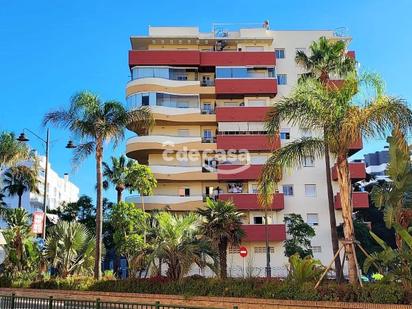 Außenansicht von Wohnungen zum verkauf in Estepona mit Terrasse
