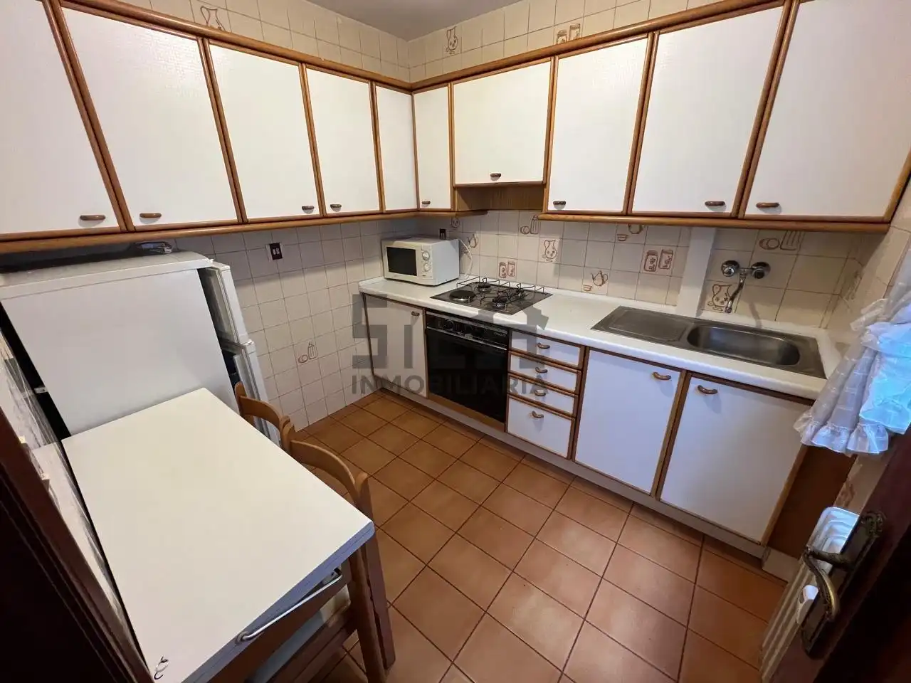 Küche von Wohnung zur Miete in Ourense Capital  mit Heizung, Parkett und Möbliert