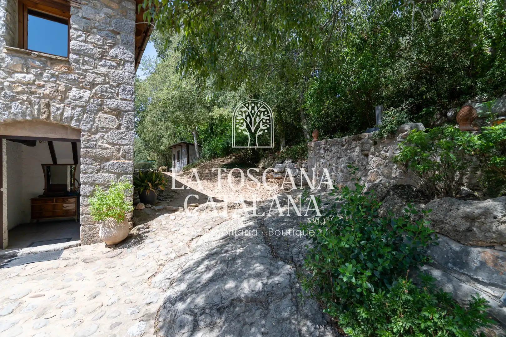Vista exterior de Finca rústica en venta en Sales de Llierca con Aire acondicionado, Calefacción y Jardín privado