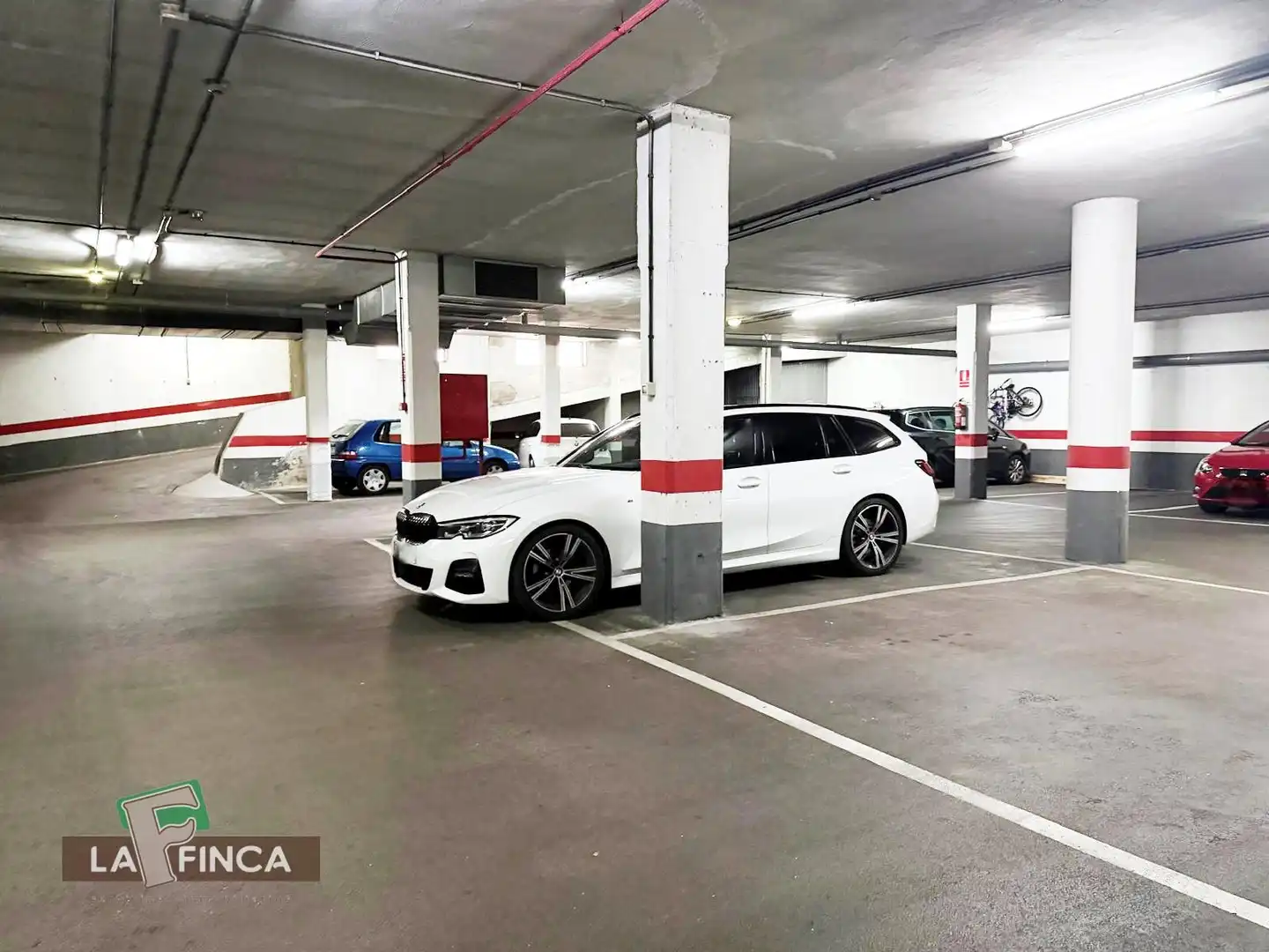 Parking of Flat for rent in Oviedo   with Heating, Parquet flooring and Terrace