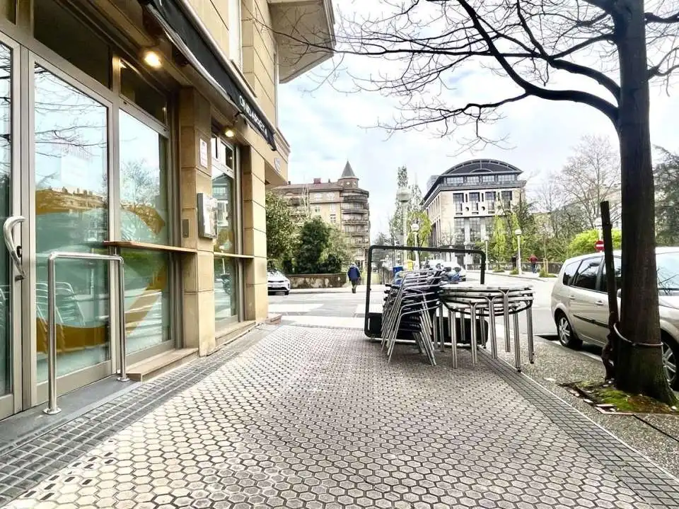 Terrasse von Geschaftsraum zum Verkauf in Donostia - San Sebastián  mit Klimaanlage