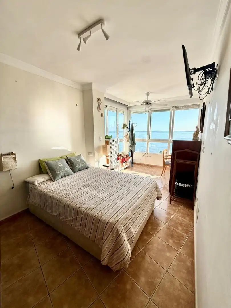 Habitación de Ático de alquiler en Vélez-Málaga con Jardín privado, Terraza y Amueblado