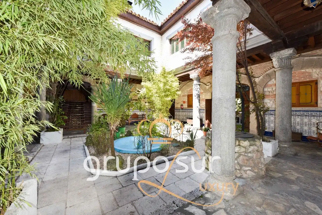 Garden of Country homes for sale in Olmedo  with Heating, Private garden and Parquet flooring
