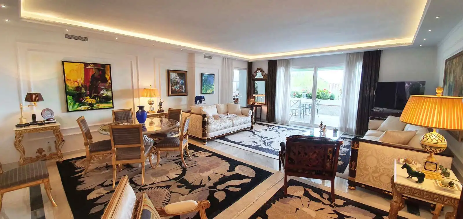 Wohnzimmer von Wohnungen zum Verkauf in Marbella mit Klimaanlage, Terrasse und Abstellraum