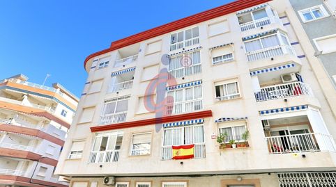Foto 2 de Piso en venta en Calle Hermanos Bazán, 4, Las Viñas, Guardamar del Segura