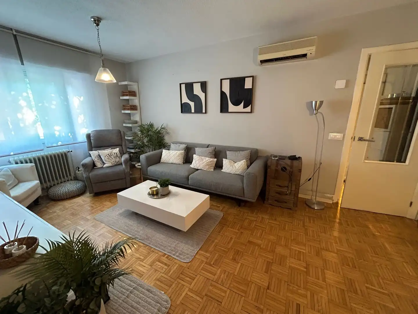 Sala d'estar de Pis en venda en Mejorada del Campo amb Aire condicionat, Calefacció i Parquet