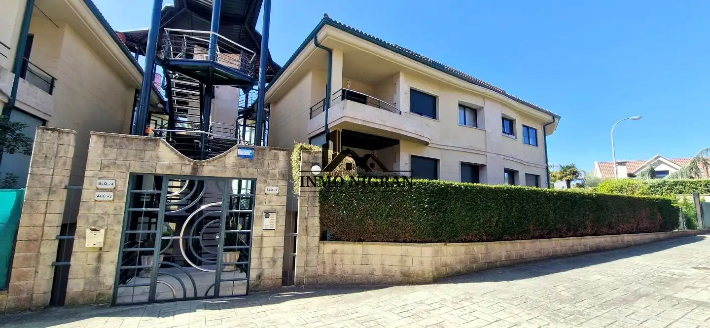 Wohnung zur Miete in Camiño Dos Olmos, Panxón