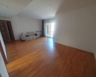Living room of Flat to rent in Sabadell  with Heating, Parquet flooring and Furnished