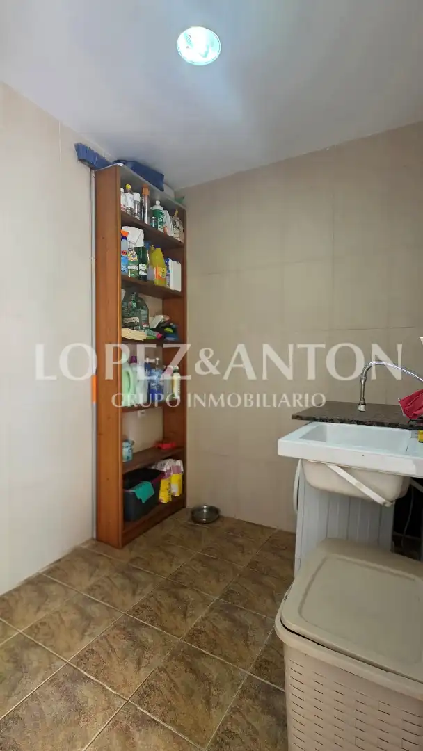 Kitchen of Detached homes for sale in La Pobla de Vallbona  with Air Conditioner, Terrace and Swimming Pool