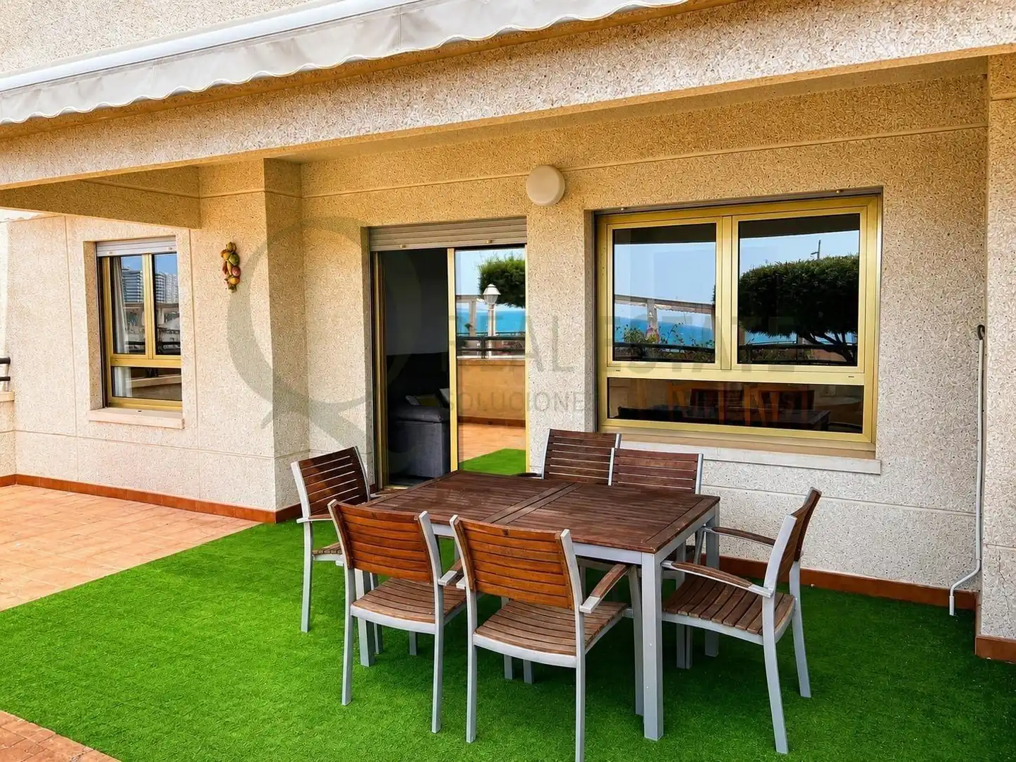 Terrasse von Wohnung zur Miete in El Campello mit Heizung, Privatgarten und Terrasse