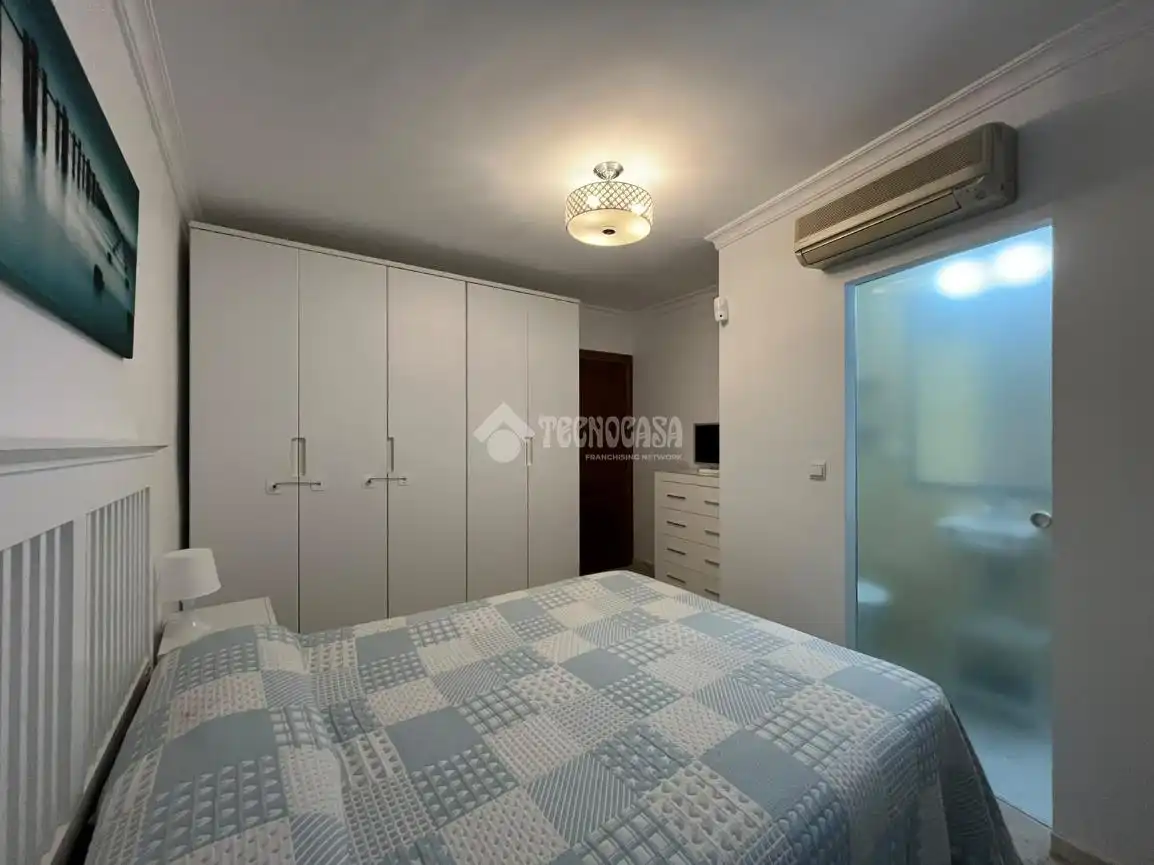 Habitación de Piso en venta en Carmona, Sevilla