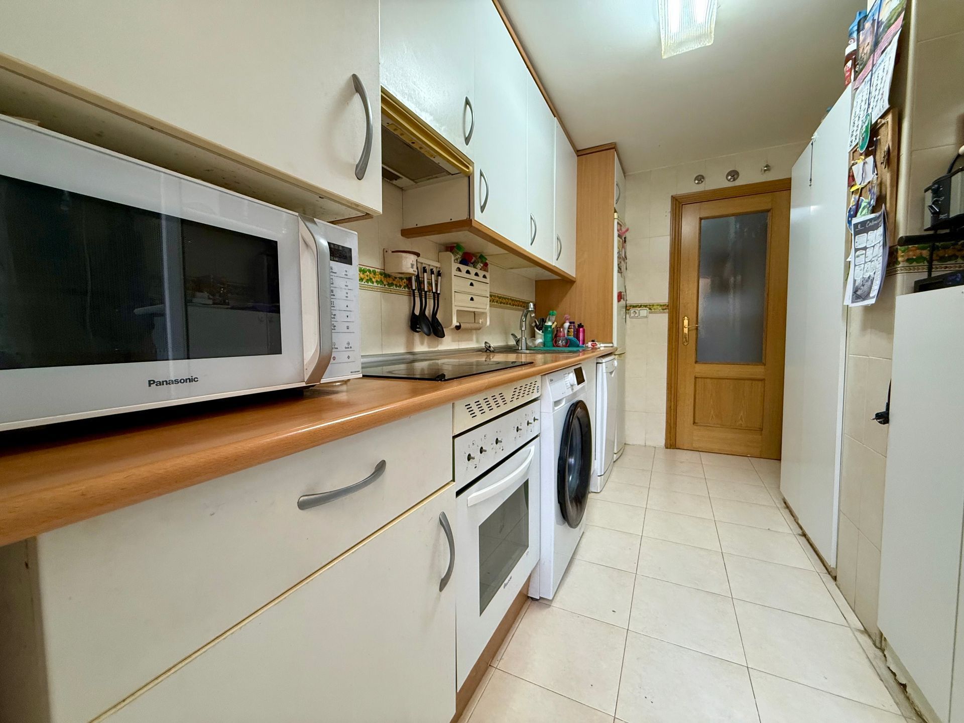 Kitchen of Flat for sale in Casarrubios del Monte  with Air Conditioner, Terrace and Storage room