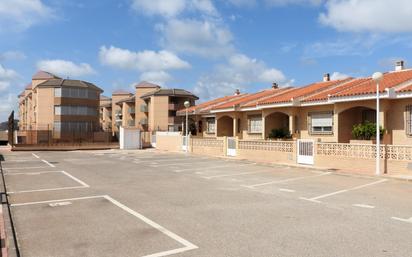 Vista exterior de Casa o xalet en venda en La Manga del Mar Menor amb Terrassa