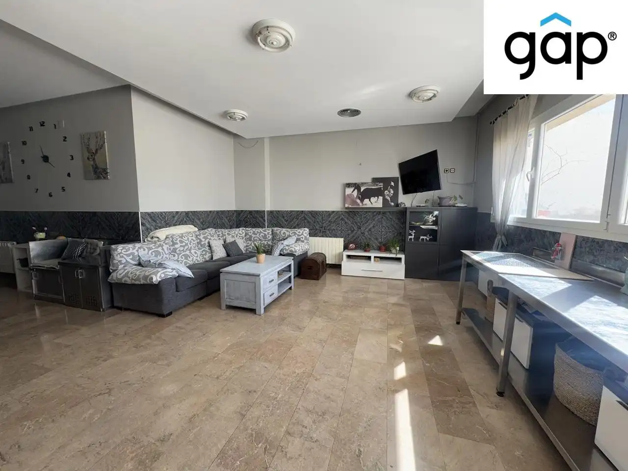 Sala de estar de Edificio en venta en Villar de Olalla