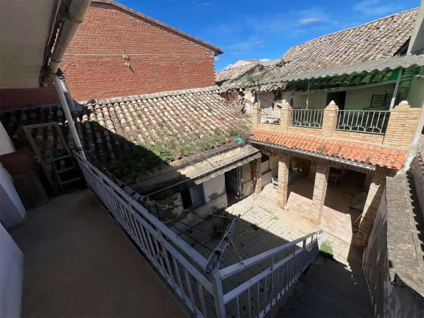 Exterior view of Houses for sale in Mocejón