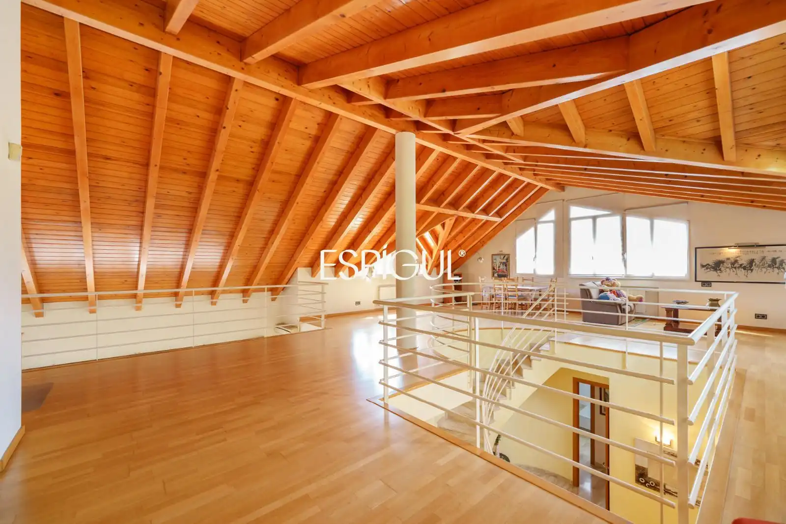 Living room of Houses for sale in Sant Cugat del Vallès  with Air Conditioner, Heating and Storage room